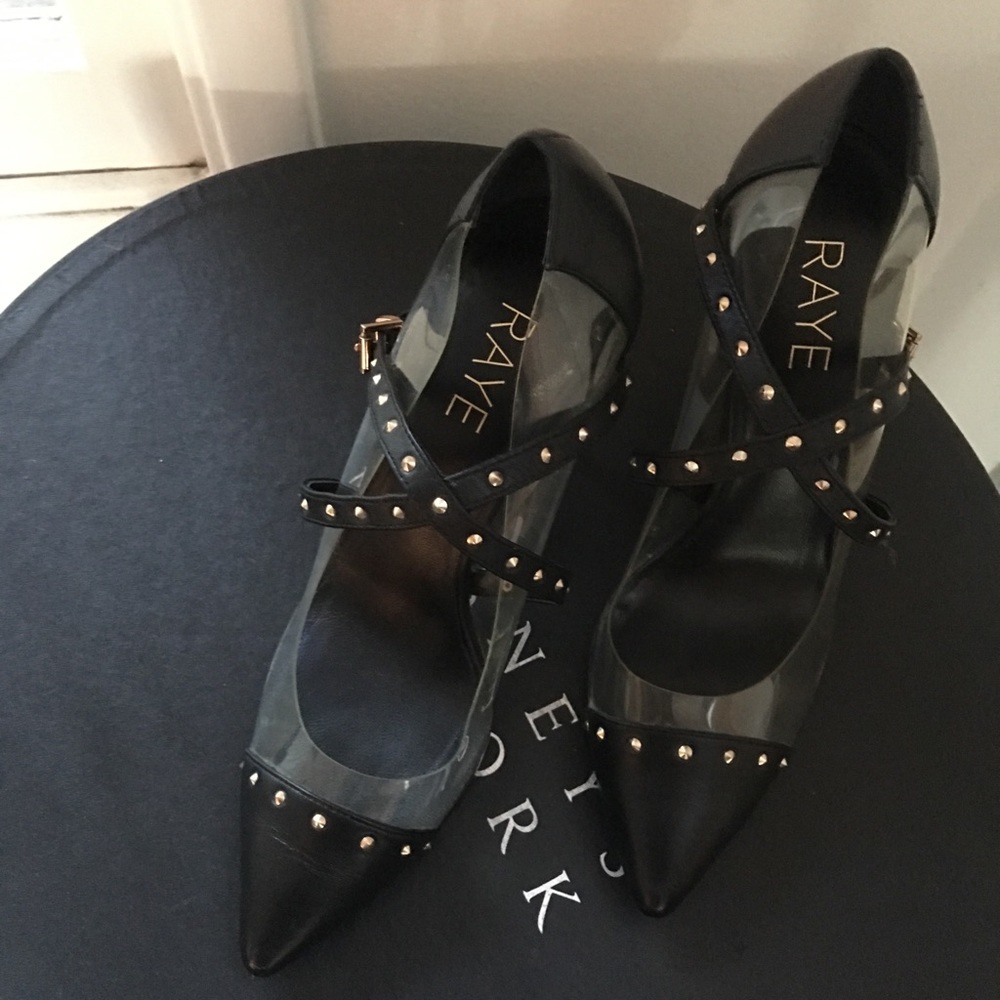 RAYE | BLACK & VINYL SHOE (37)